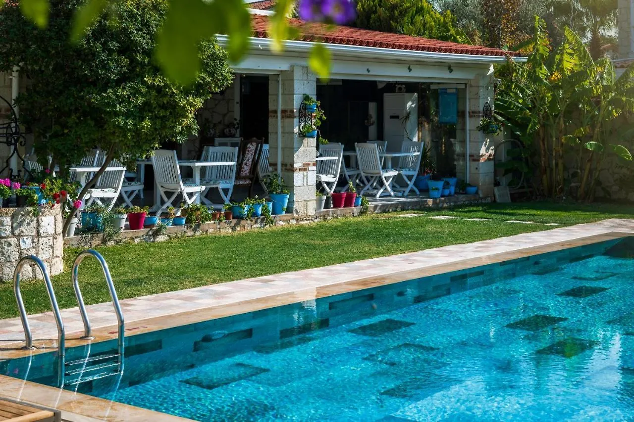 Alacati Koclu Konagi Hotel בית הארחה