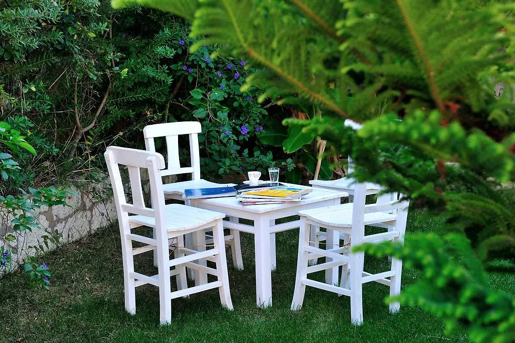Alacati Koclu Konagi Hotel 2*,